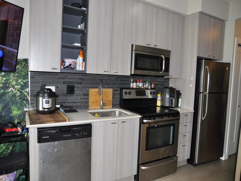 Listing Image for R3080496