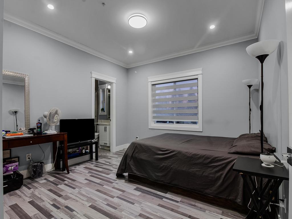 Listing Image for R3080498