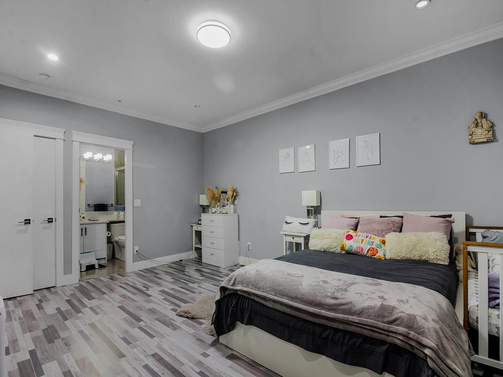 Listing Image for R3080498