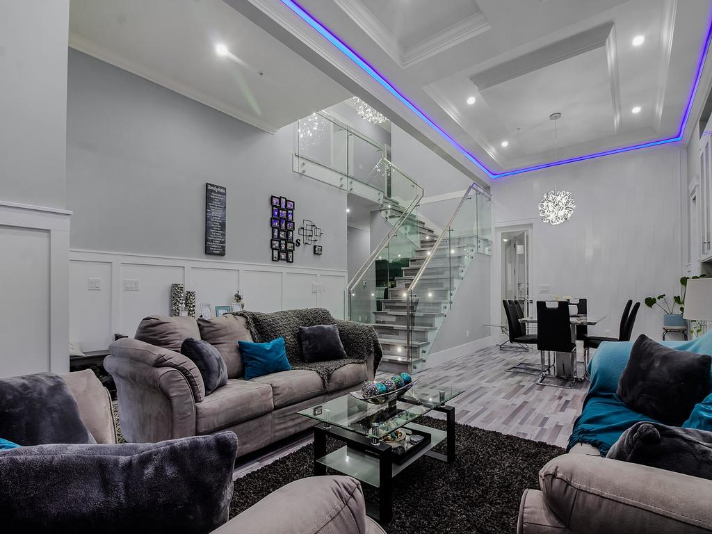 Listing Image for R3080498