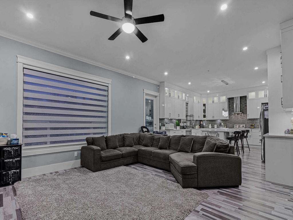 Listing Image for R3080498