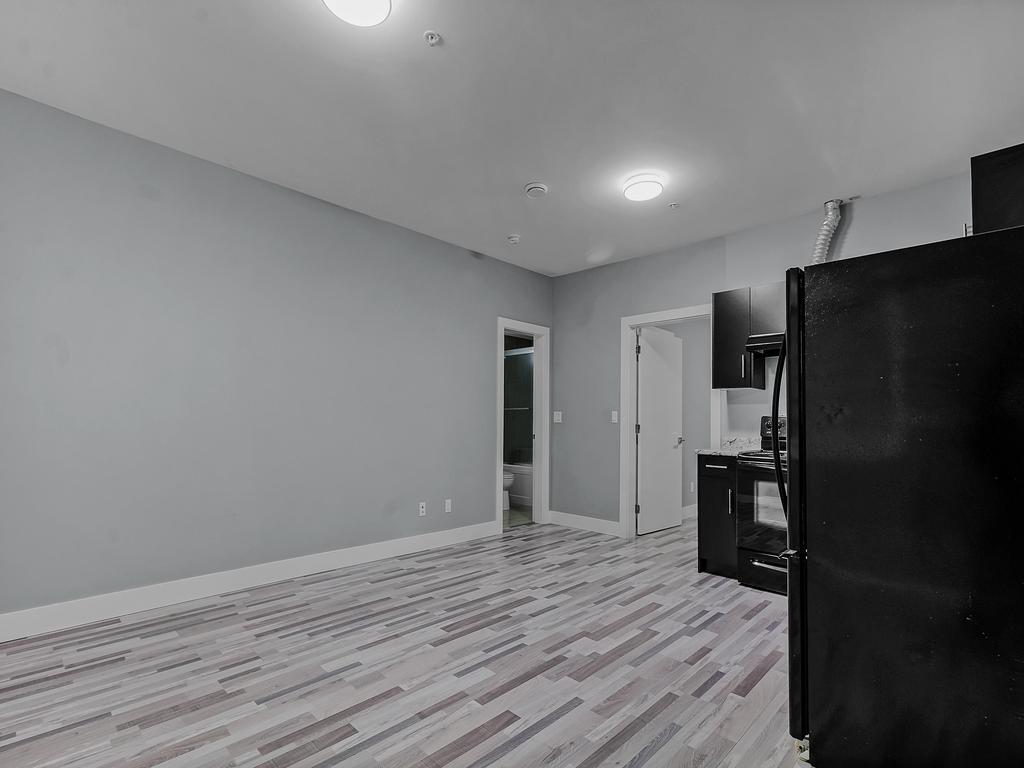 Listing Image for R3080498