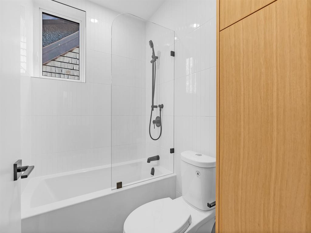 Listing Image for R3080500