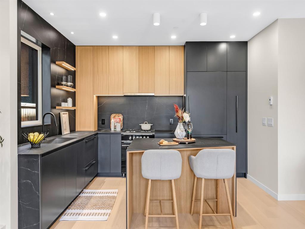 Listing Image for R3080500