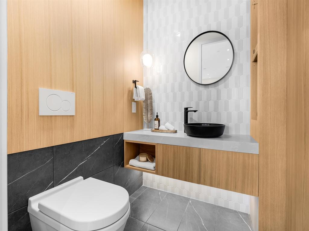 Listing Image for R3080500