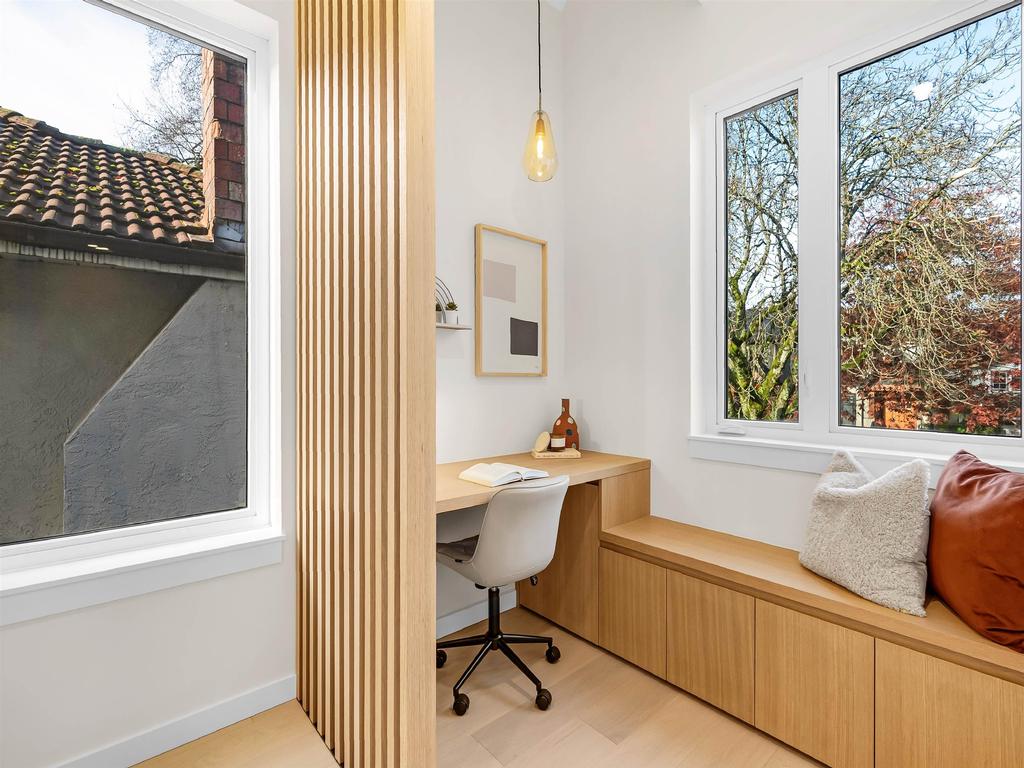 Listing Image for R3080501