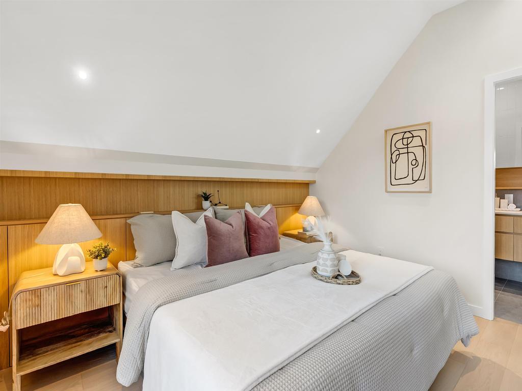 Listing Image for R3080501