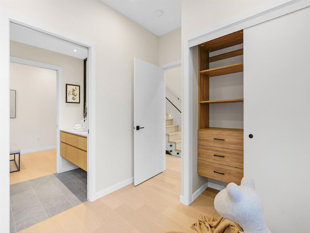 Listing Image for R3080501