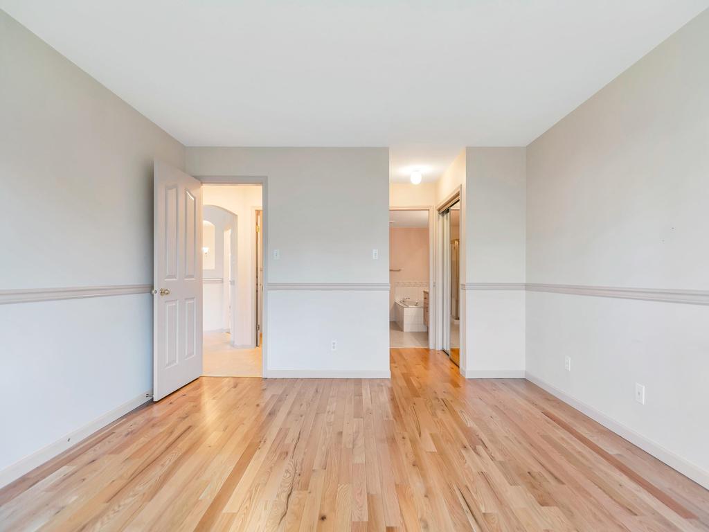 Listing Image for R3080505