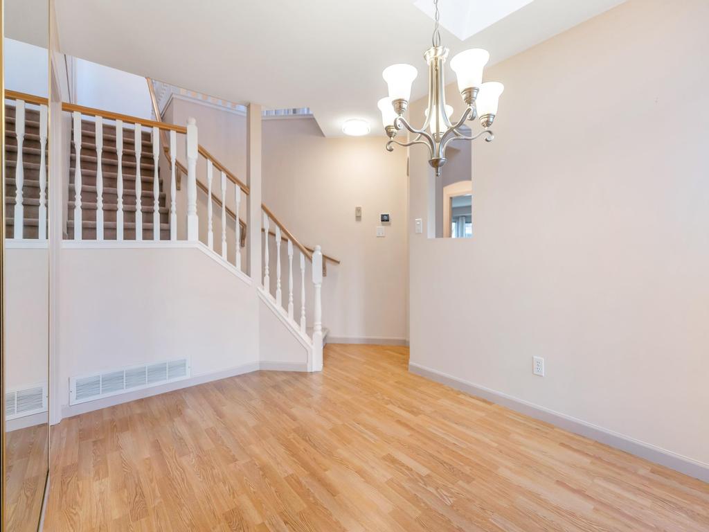 Listing Image for R3080505