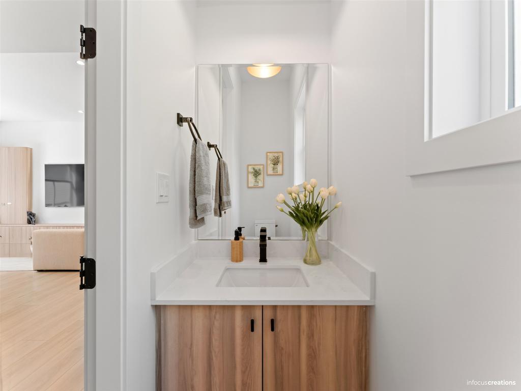 Listing Image for R3080510