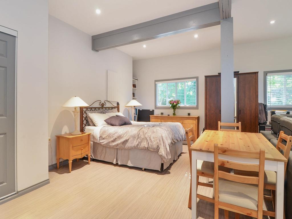 Listing Image for R3080512