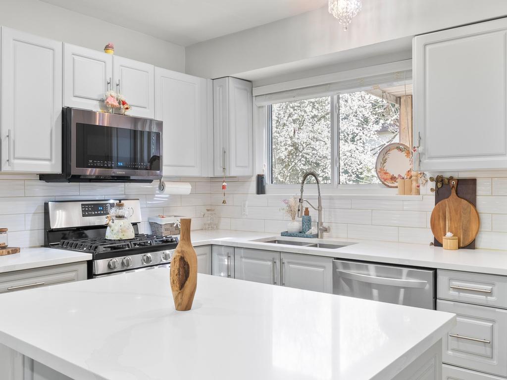 Listing Image for R3080515