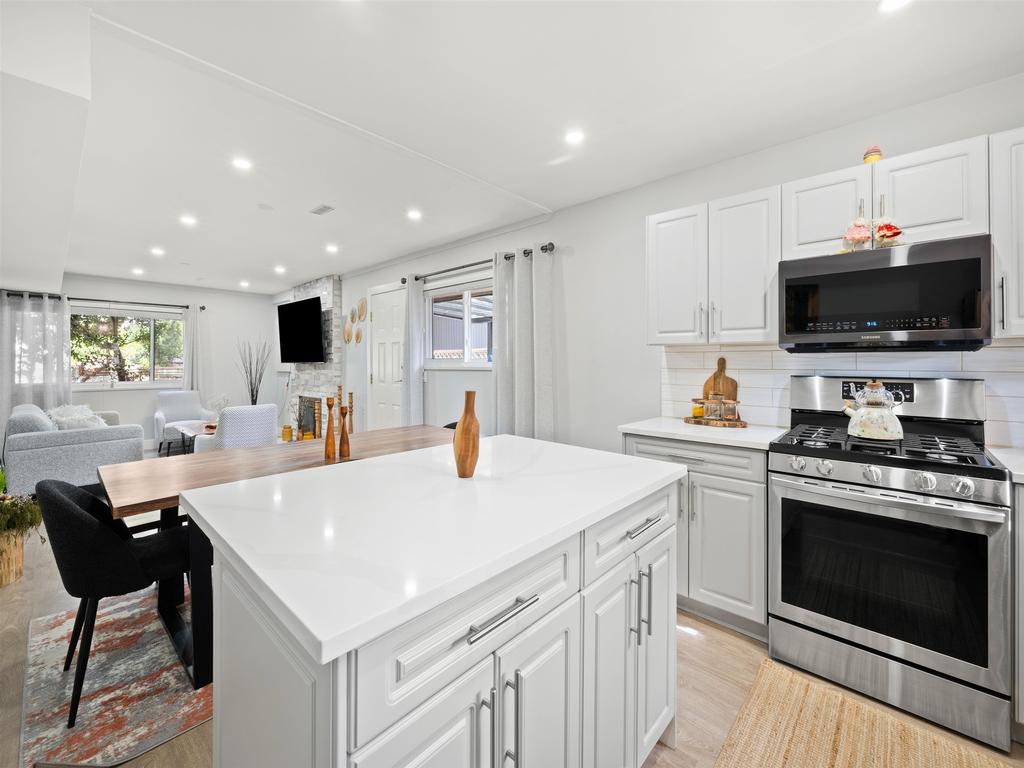 Listing Image for R3080515