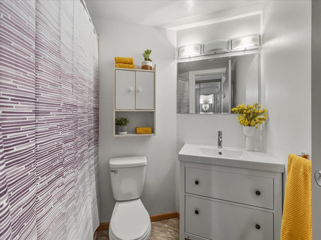 Listing Image for R3080543