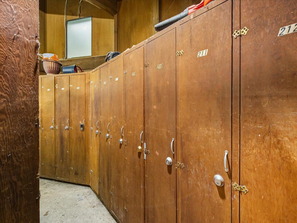 Listing Image for R3080543