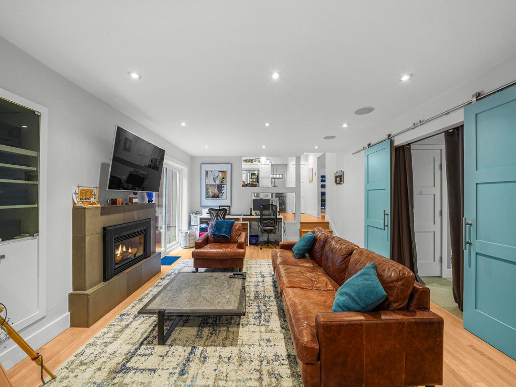 Listing Image for R3080556