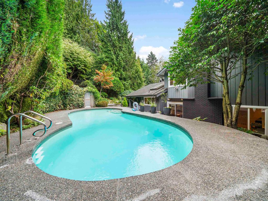 Listing Image for R3080556