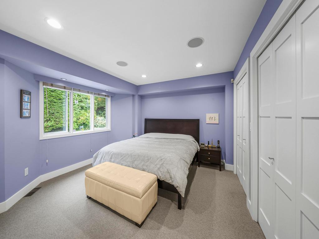 Listing Image for R3080556