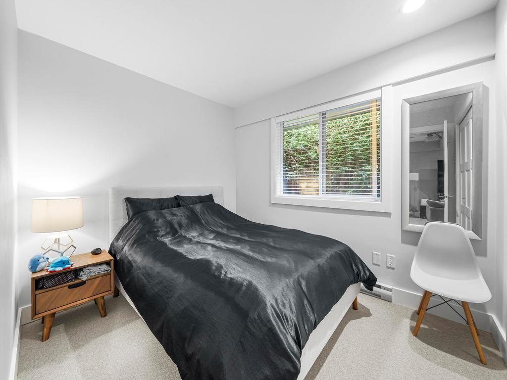 Listing Image for R3080556