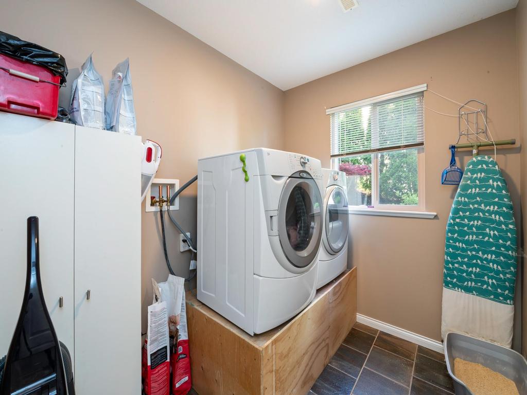 Listing Image for R3080557