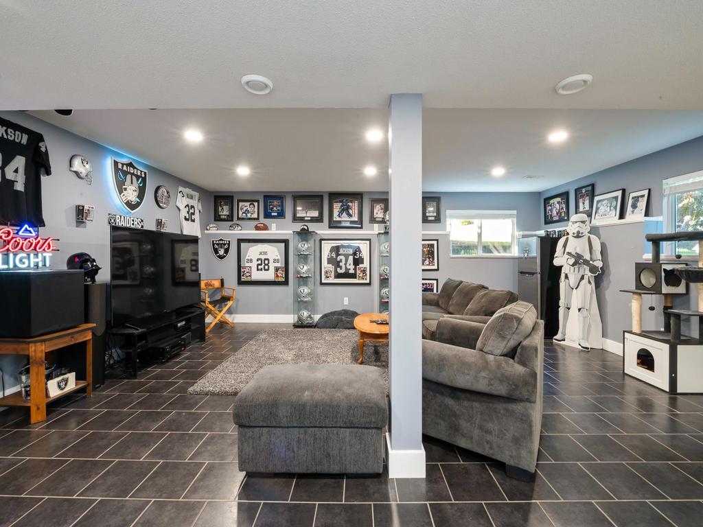 Listing Image for R3080557