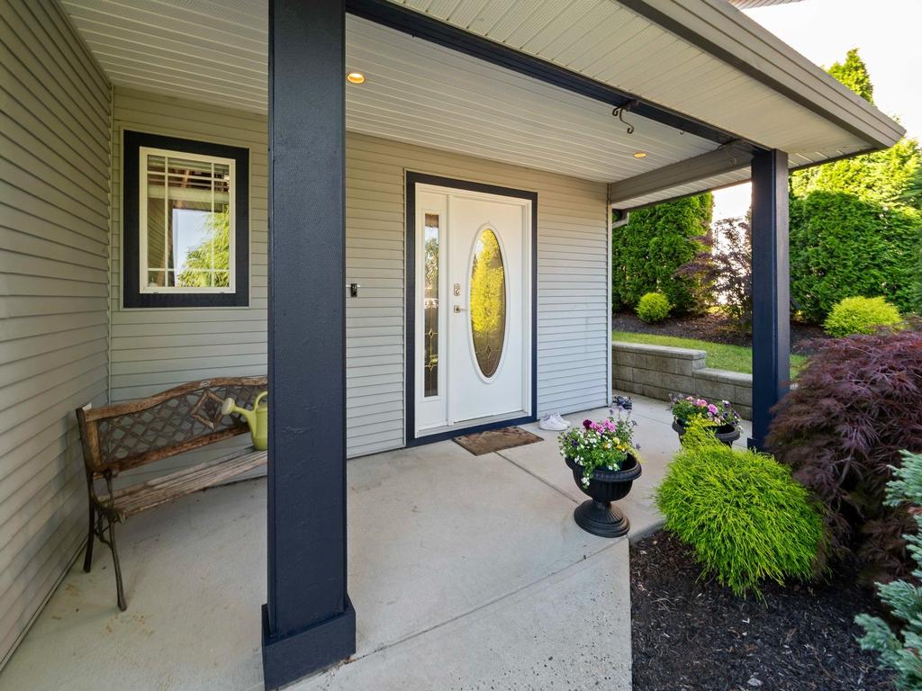 Listing Image for R3080557