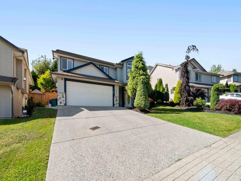 Listing Image for R3080557