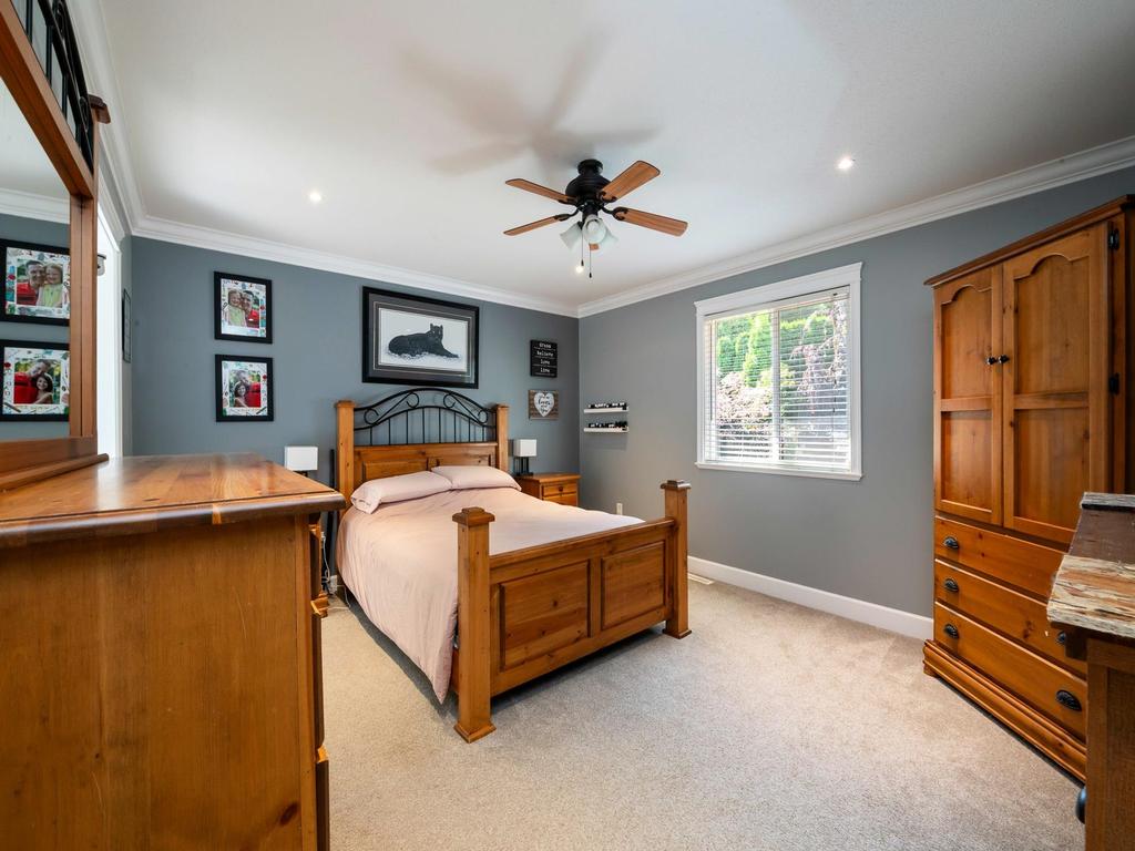 Listing Image for R3080557