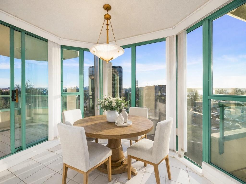 Listing Image for R3080563