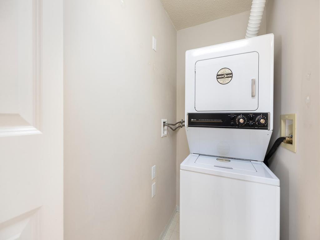 Listing Image for R3080563