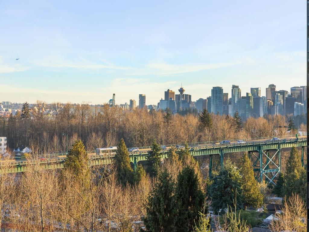 Listing Image for R3080563