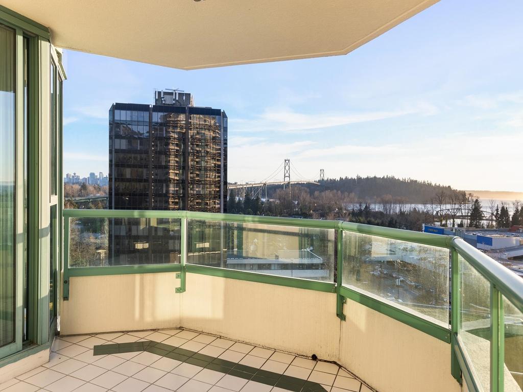 Listing Image for R3080563