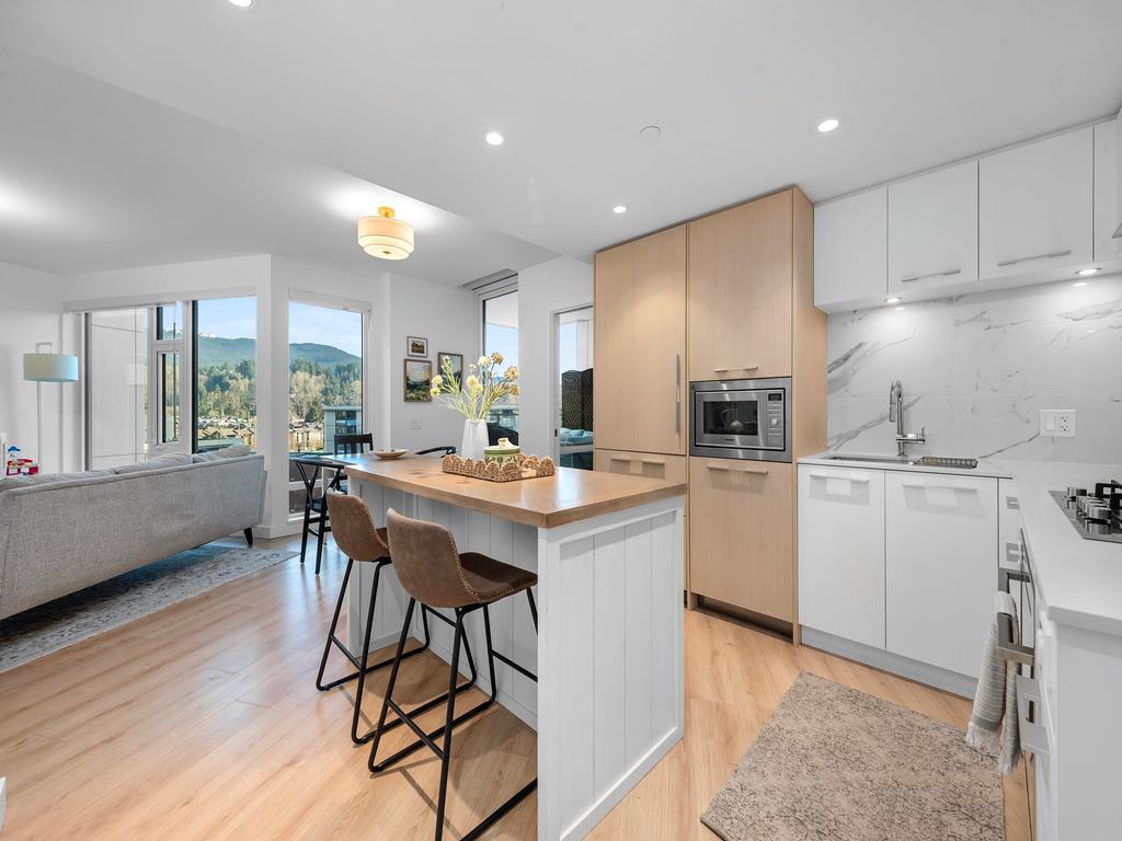 Listing Image for R3080568