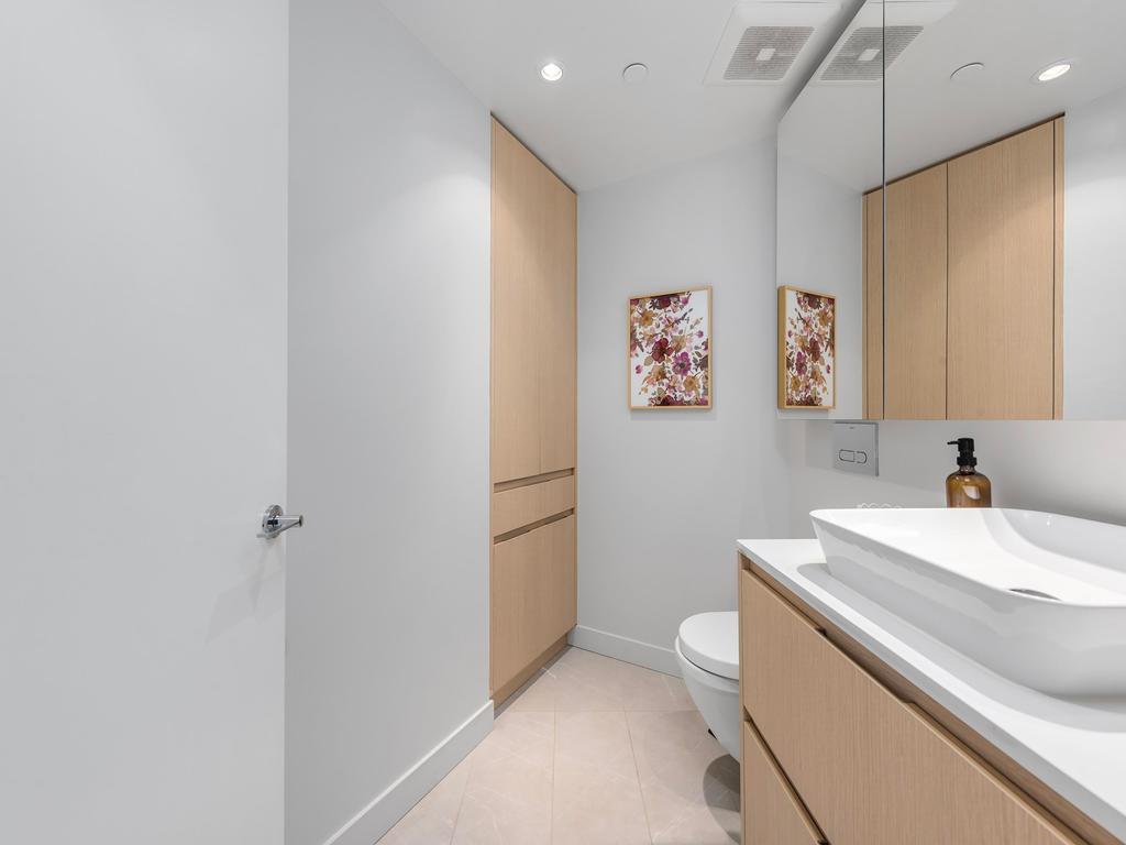 Listing Image for R3080568