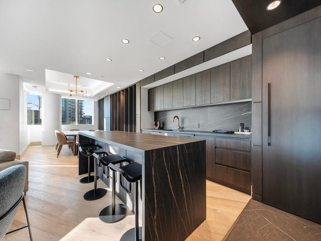 Listing Image for R3080568