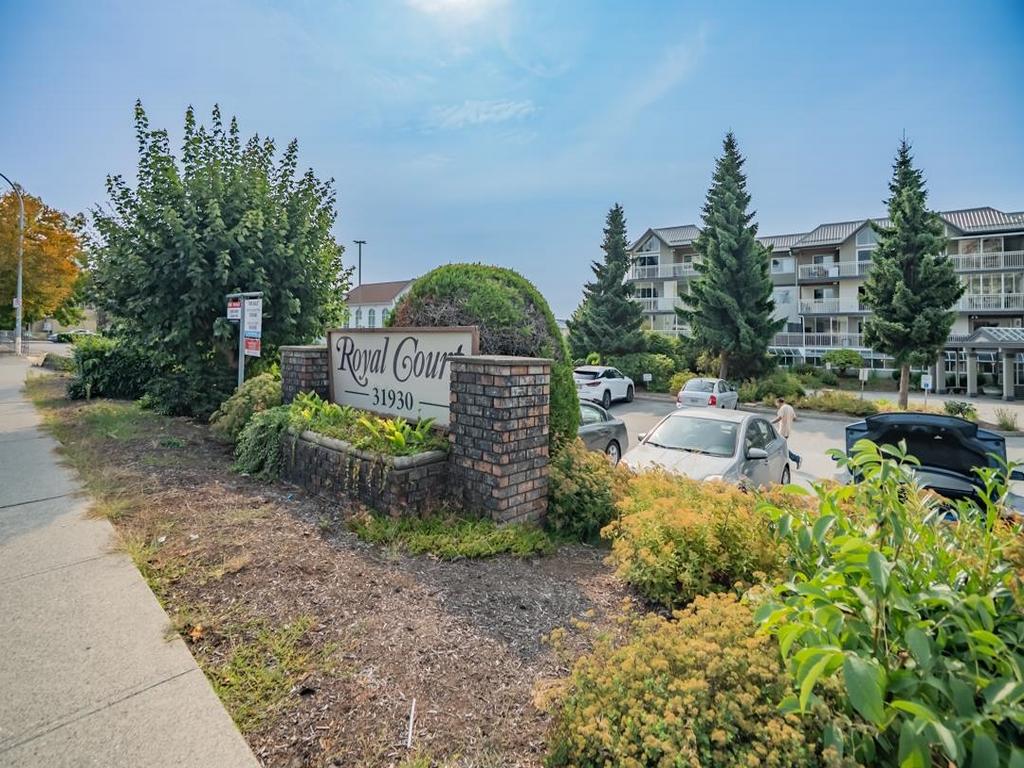 Listing Image for R3080571