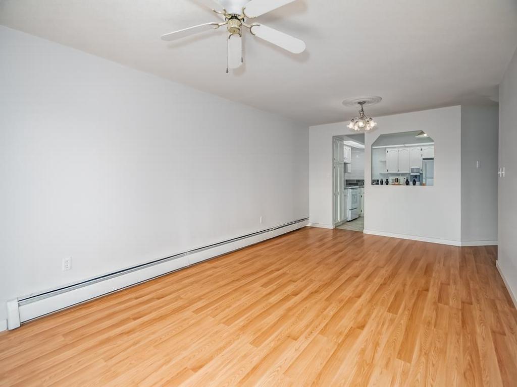 Listing Image for R3080571