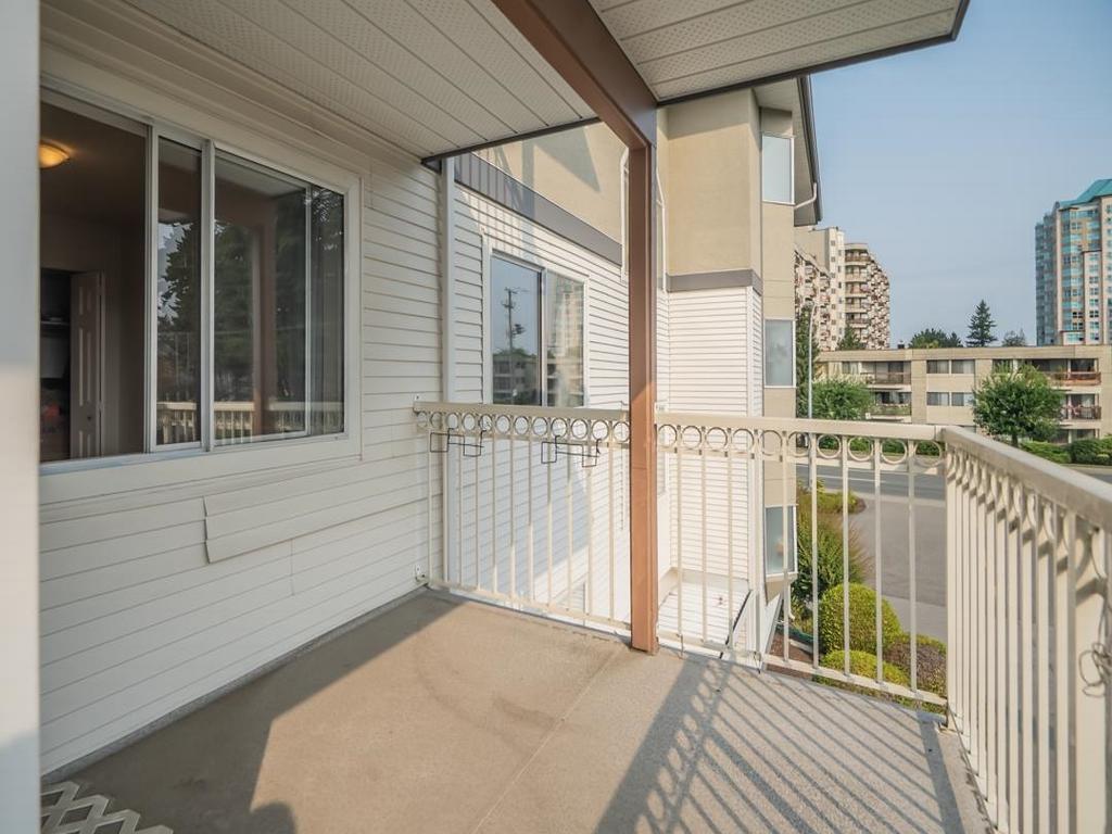 Listing Image for R3080571