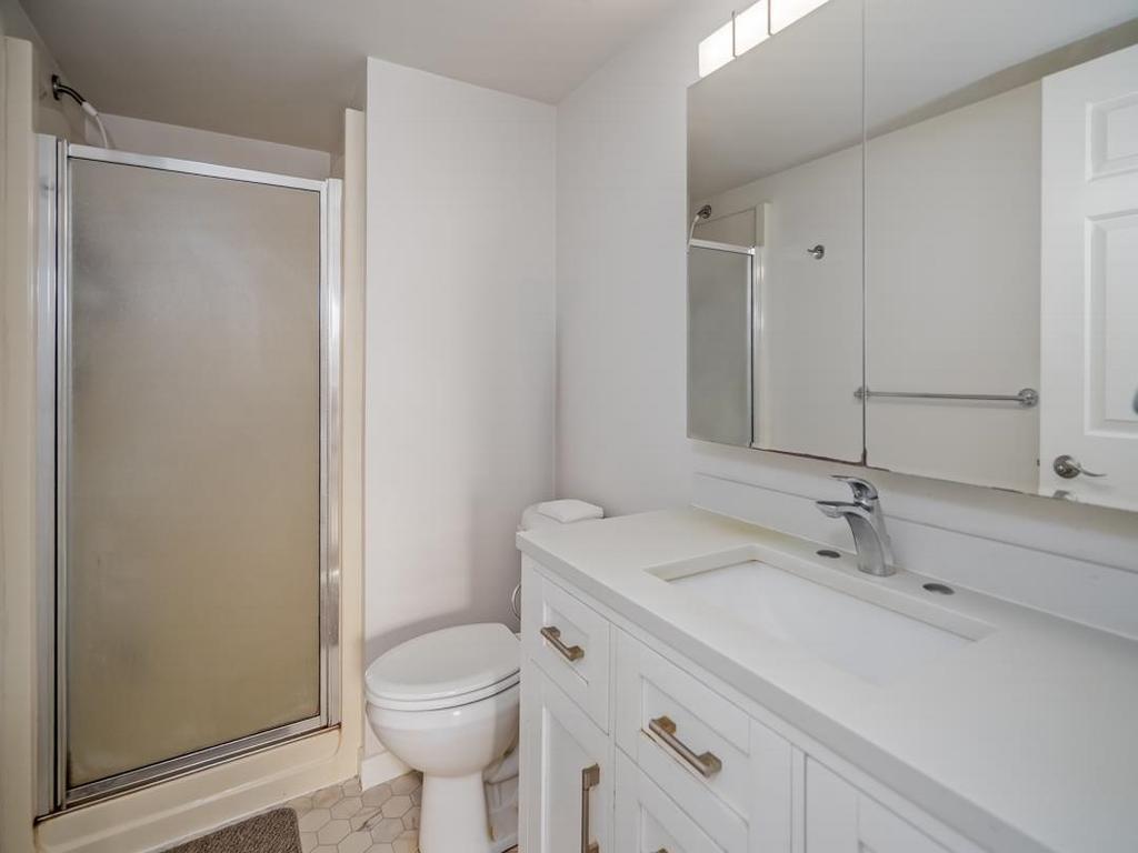 Listing Image for R3080571