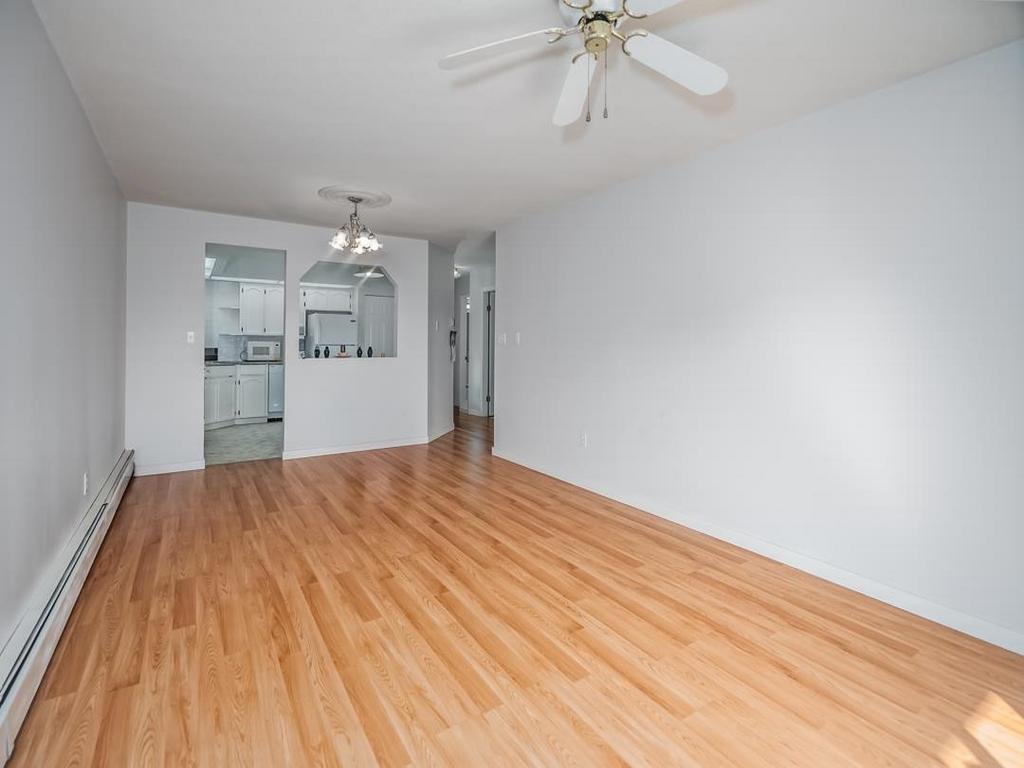 Listing Image for R3080571