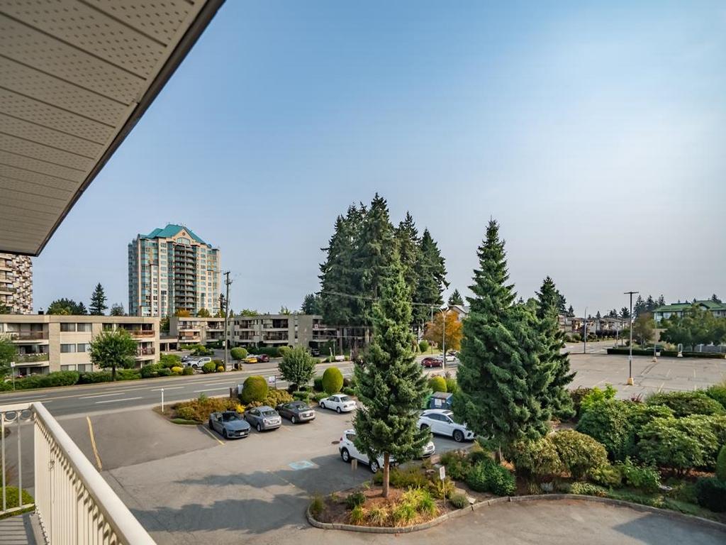 Listing Image for R3080571