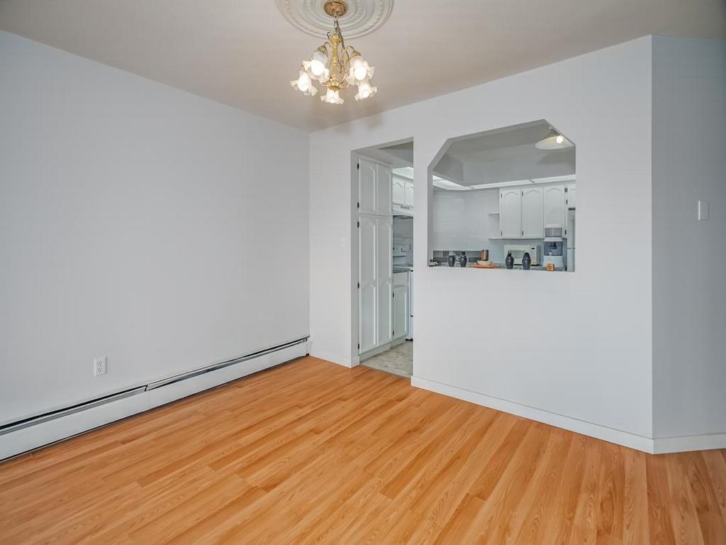 Listing Image for R3080571