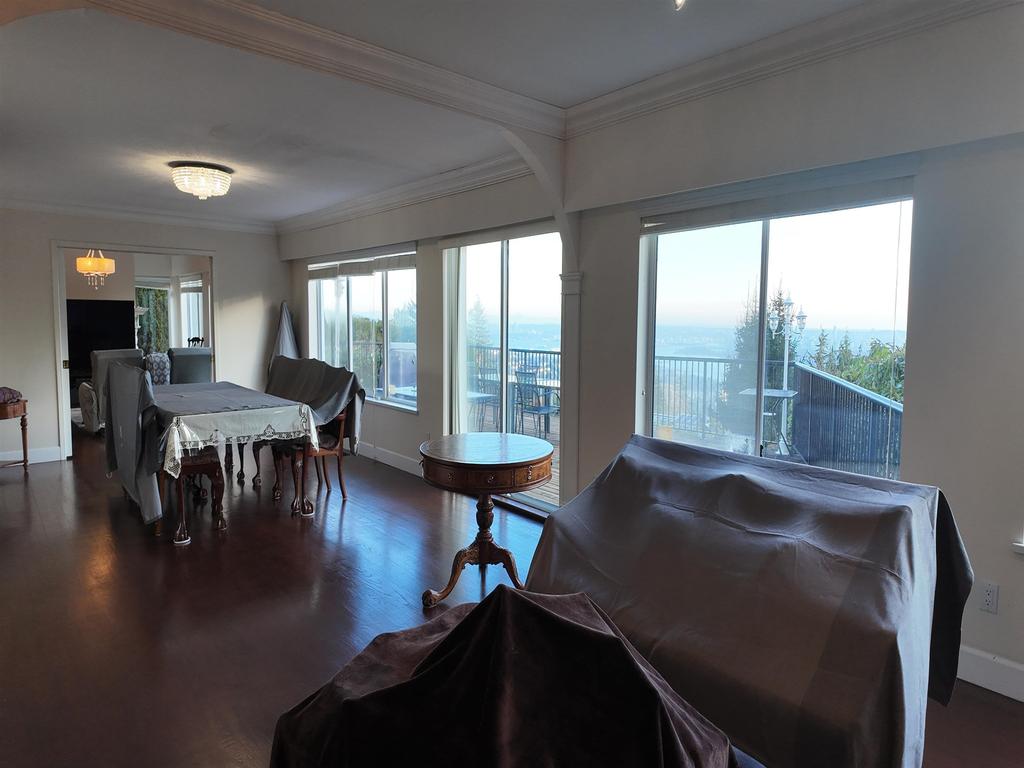 Listing Image for R3080578