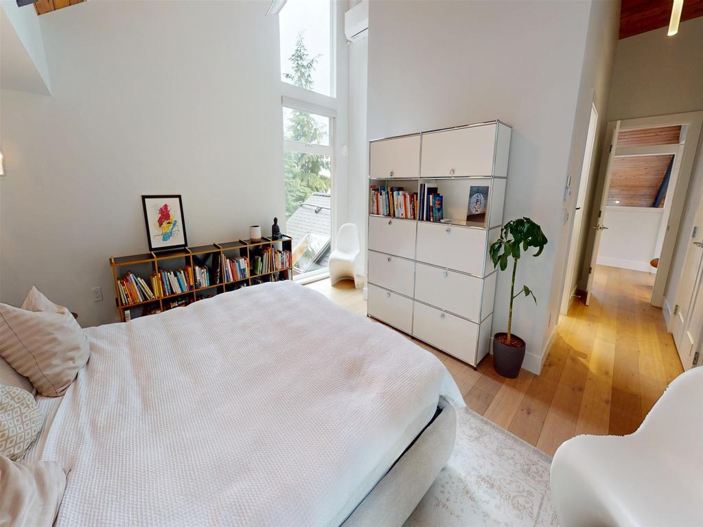 Listing Image for R3080581