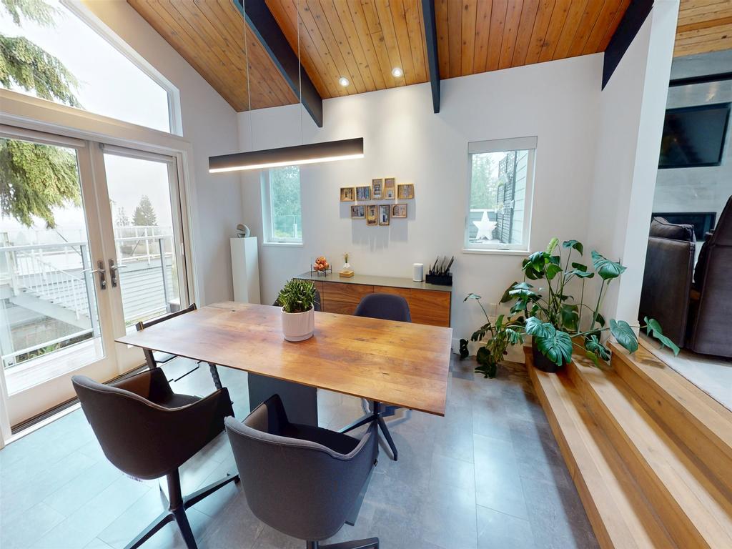 Listing Image for R3080581