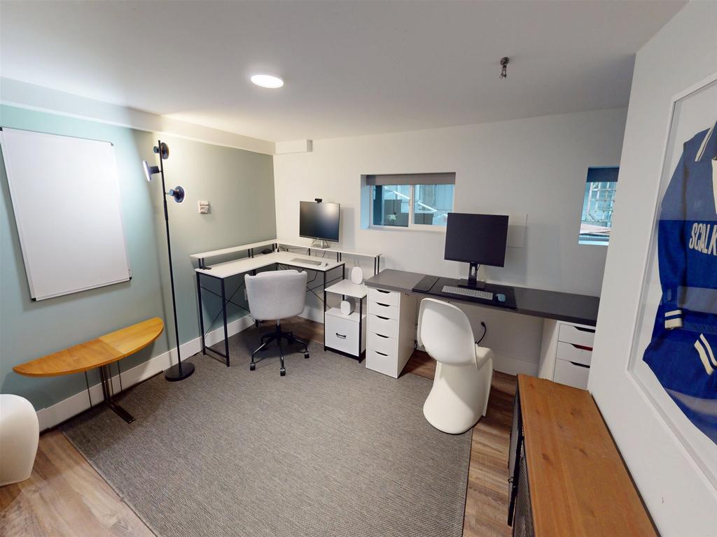 Listing Image for R3080581