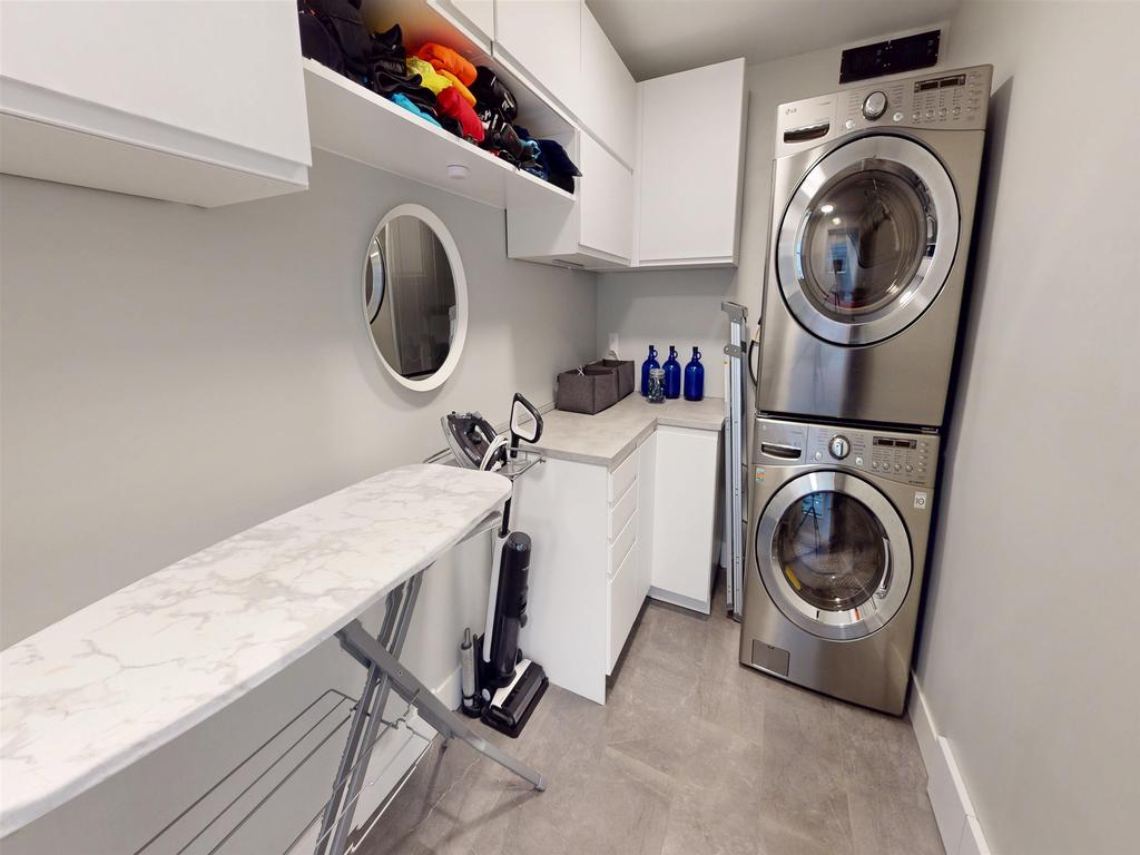 Listing Image for R3080581