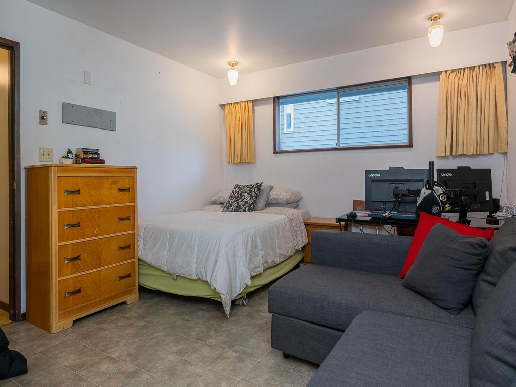 Listing Image for R3080588