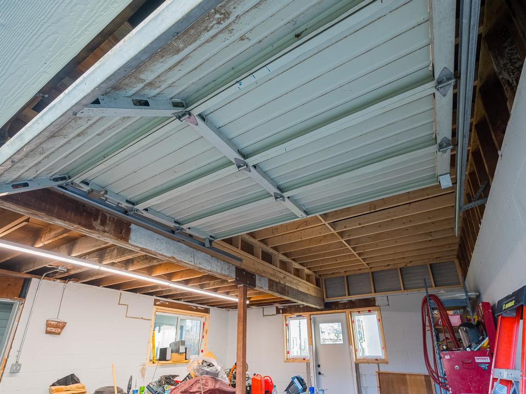 Listing Image for R3080588